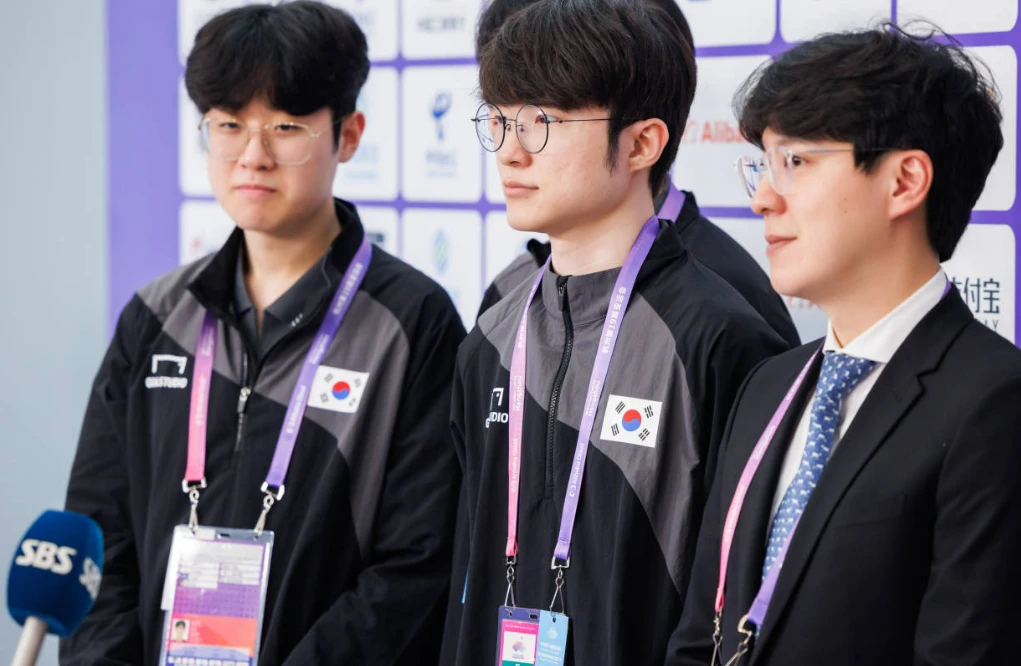 国篮球的普 国篮球的普