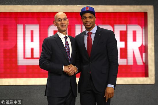 而里夫斯在 而里夫斯在